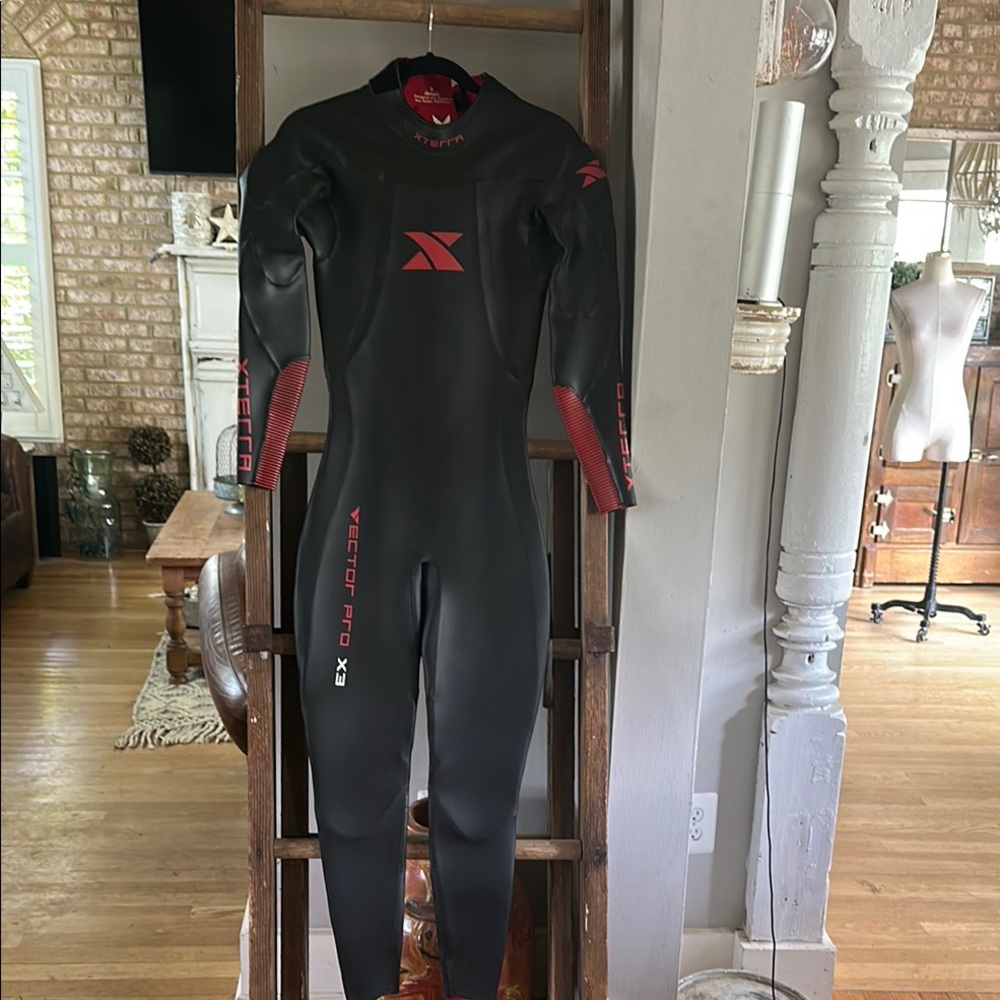 XTERRA VECTOR PRO EX FULL SUIT TRIATHLON WETSUIT SMALL MEN